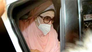 Khaleda Zia at Evercare Hospital for health check-ups