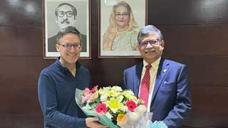 Blinken’s policy advisor Chollet arrives in Dhaka