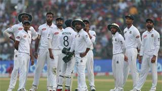 Cornered Tigers suffer innings defeat in first pink-ball Test