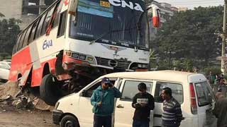 Road accidents kill 418 across Bangladesh in December: report
