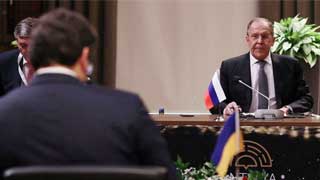 Lavrov says Russia wants to continue talks with Ukraine