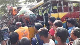 9 killed in Sirajganj, Pabna road crashes