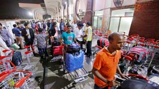Saudi Arabia deport nearly 400 Bangladeshis in three days