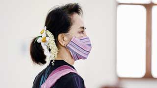 Suu Kyi put on two-week remand