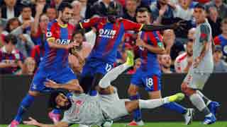 Salah’s dive storms as Liverpool beat Palace