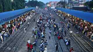 People suffer as trains delay, ferries disrupt