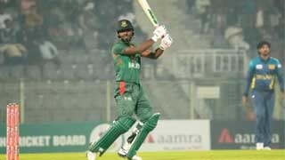 Bangladesh suffer defeat despite Jaker's brilliance in 1st T20