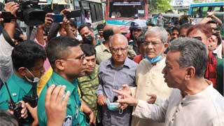 Fakhrul, party activists barred from visiting Kalurghat Radio Station