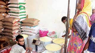 Prices of most of essential commodities remain high