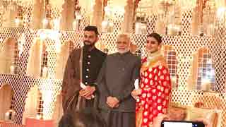 Modi attends Kohli, Anushka’s Delhi reception