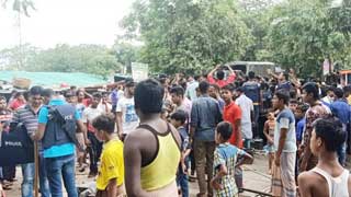 Rohingya camp attacked, road blocked as JL leader shot dead