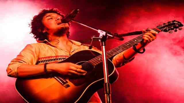 Trying to bring back glory of ghazals: Singer Papon