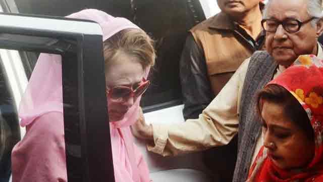 SC stays Khaleda Zia’s bail
