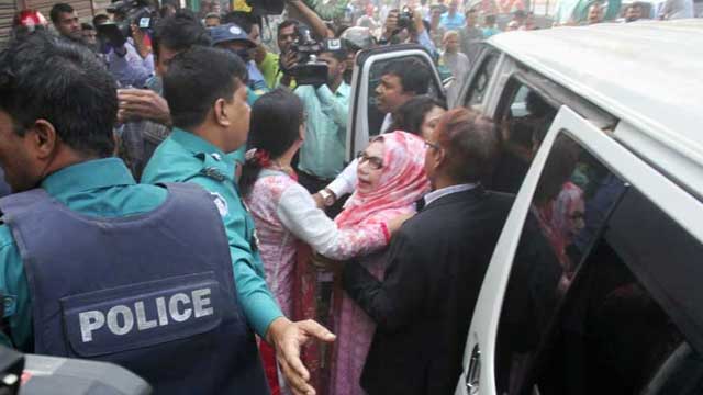 15 hurt in Chhatra League attacks on Afroza’s campaign