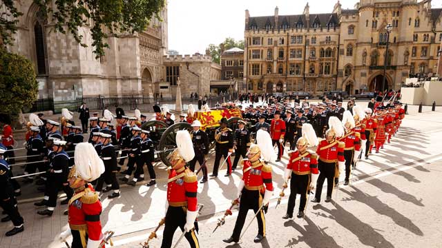 Queen's coffin carried into Westminster Abbey for state funeral