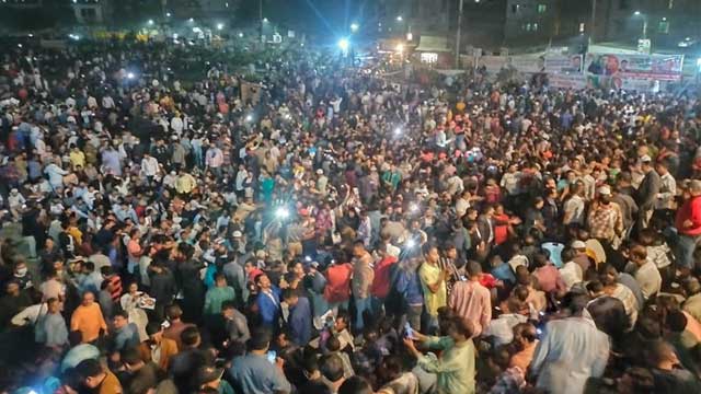 Several thousand BNP activists gather at Golapbagh field in Dhaka