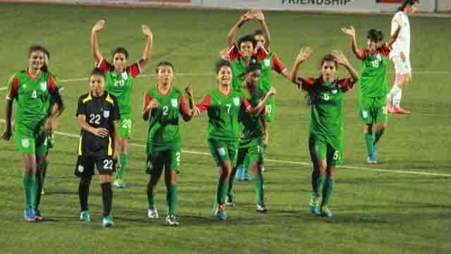 Bangladesh U-18 girls thrash Pakistan 17-0