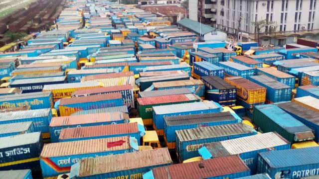 Goods transports on indefinite strike