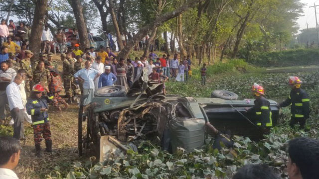 3 Army men killed in Noakhali road crash