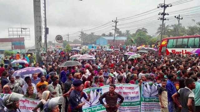 Fishermen block Dhaka-Chattogram Highway