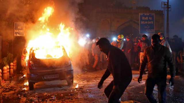 Six dead in India as violence escalates over citizenship law