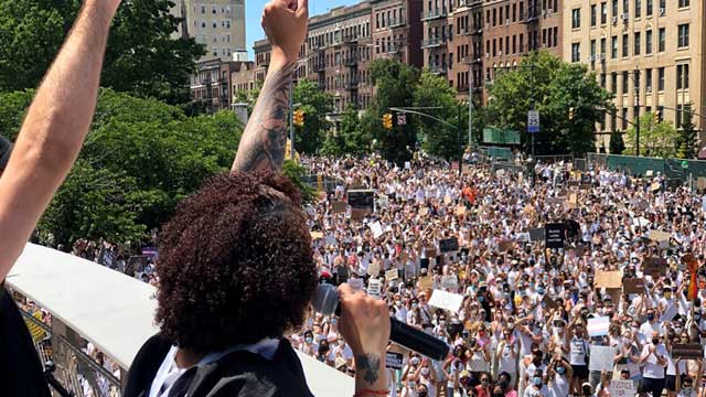 Rally for Black trans lives draws enormous crowd in Brooklyn