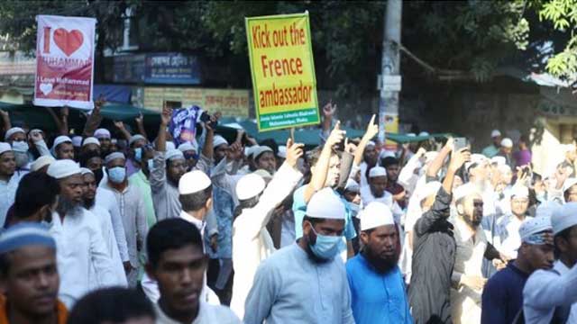 Thousands rally across Bangladesh protesting at Macron’s remarks