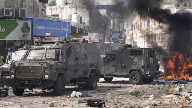 Israeli forces kill 10 Palestinians in Nablus raid