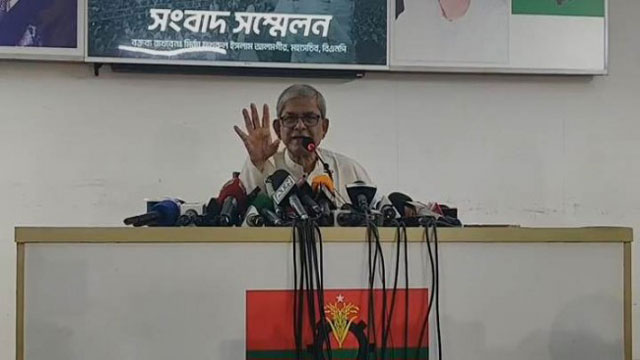 Govt arresting, harassing BNP leaders to clear election field: Fakhrul