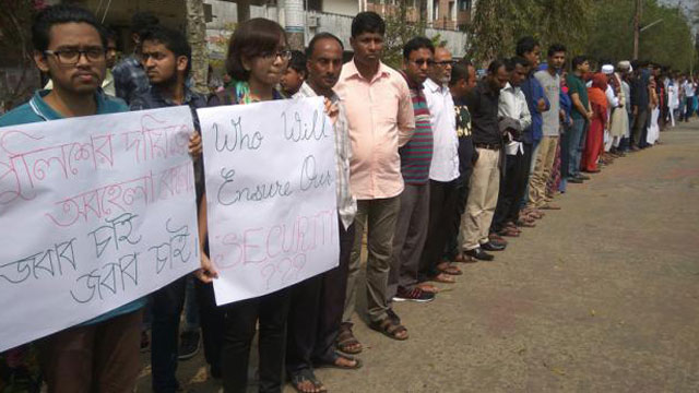 SUST students continue protest