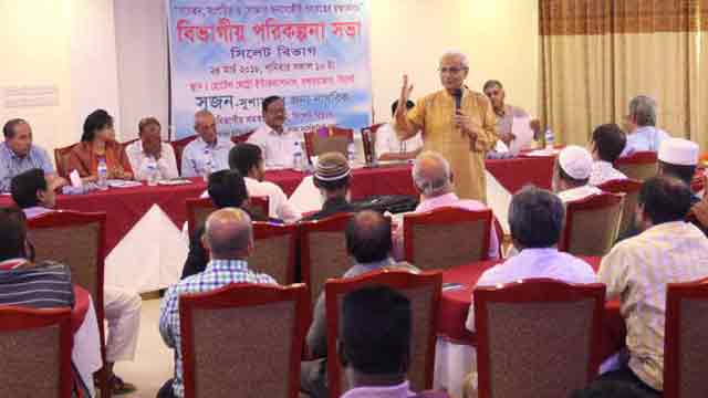 Country to face dire consequences if polls held controversially: Shujan