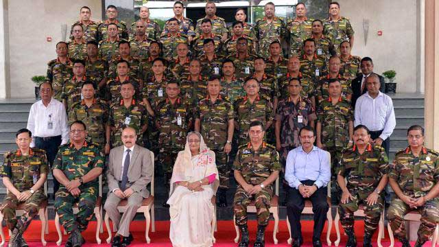 Army to be with people in running country, hopes Hasina