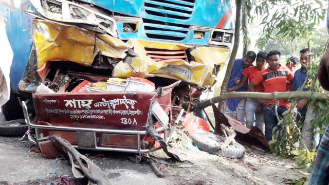 7 killed as bus hits easy-bike in Panchagarh