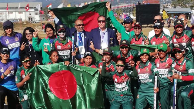 Bangladesh women clinch gold medal
