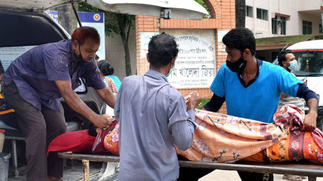 Covid claims 26 more lives, infects 1,562 in Bangladesh