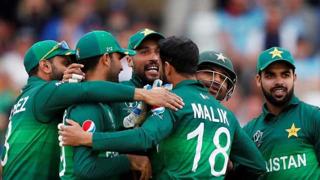 Pakistan stun England by 14 runs