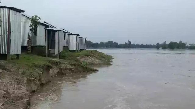 Teesta water level continues to rise   