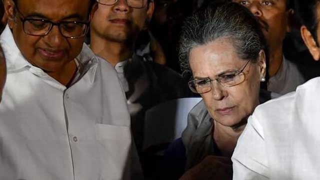 Congress brings back Sonia Gandhi to lead for now