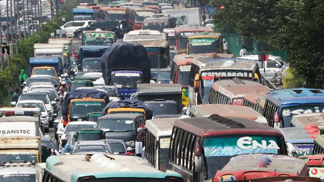 95% passengers suffer during Ramadan in Dhaka