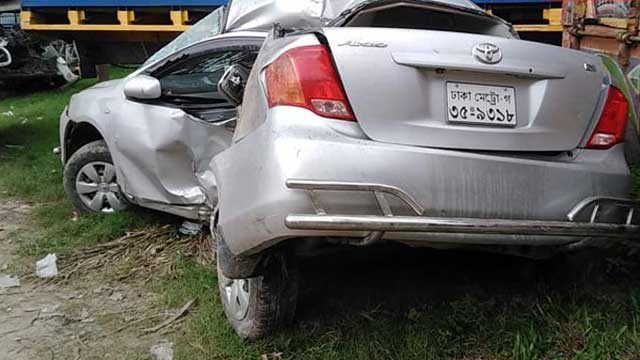 Bank official, driver killed in Sirajganj road crash