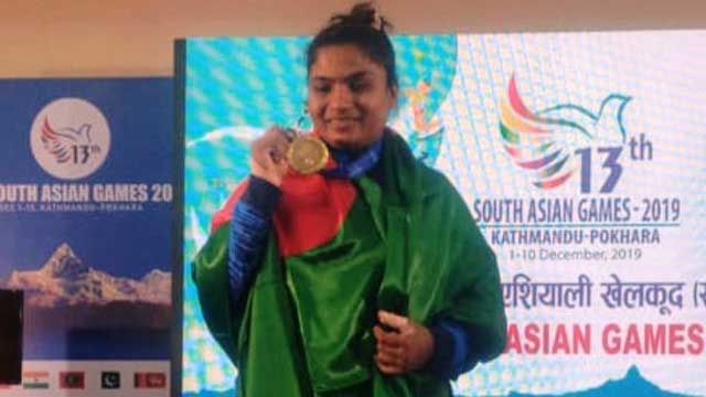 Fencer Fatema joins Mabia, Ziarul to win third gold of the day
