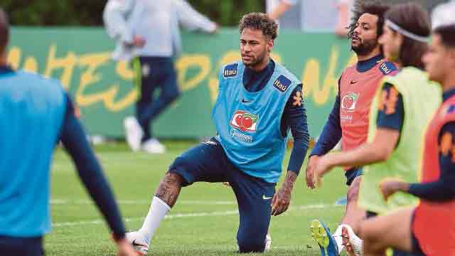 Neymar fitness in the spotlight as Brazil face Croatia