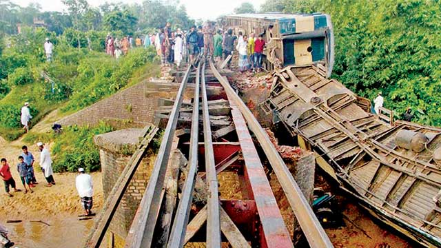 209 killed in railway accidents in six months: Report
