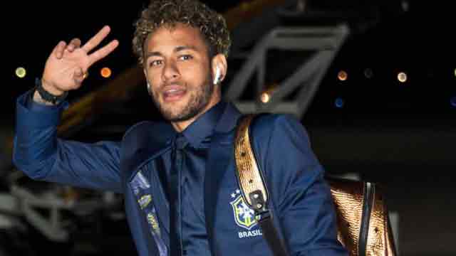 Brazil arrive in Russia as World Cup countdown begins