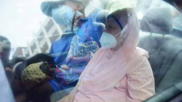 Khaleda Zia receives 2nd dose of Covid vaccine