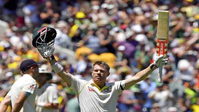 David Warner scores century in Boxing Day Ashes Test