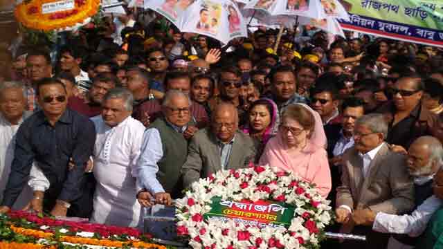 Khaleda Zia pays tributes to Liberation War heroes