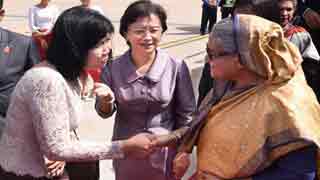 Hasina reaches Phnom Penh