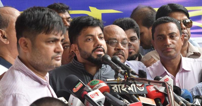 মেয়রের দায়িত্ব বুঝিয়ে না দেওয়া পর্যন্ত প্রতিবাদ চালিয়ে যাওয়ার ঘোষণা ইশরাকের