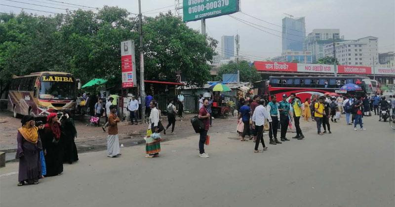 স্বস্তিতেই ঢাকায় ফিরছে মানুষ